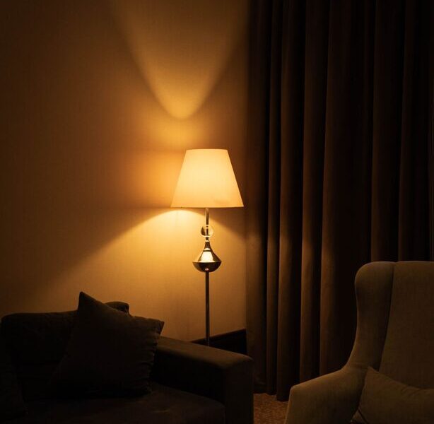 Simple Tips for Creating a Cozy and Inviting Home Atmosphere